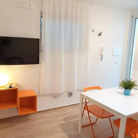 Apartament Monochic Studio - Politecnico